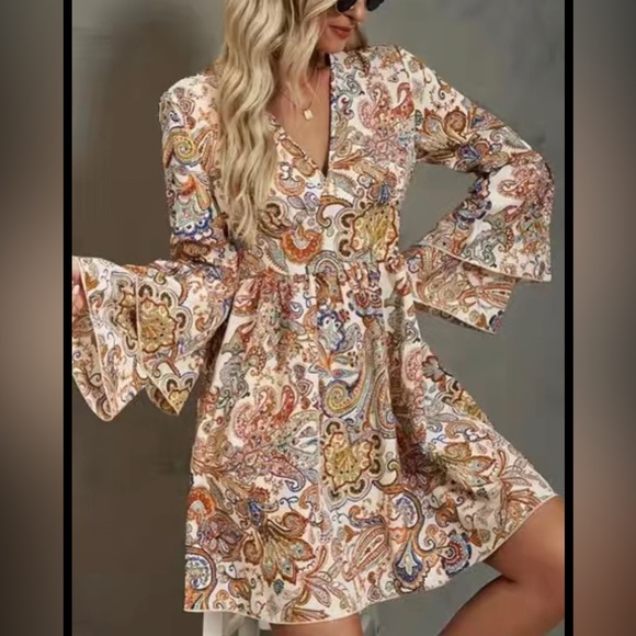 🦋✨BNWT✨🦋SEXY BOHEMIAN MIDI PEPLUM FLORAL DRESS🦋✨VARIOUS SIZES AVAILABLE✨🦋 - Picture 3 of 8